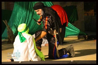 اجرای تعزیه «خیمه خورشید» به کارگردانی امین قادری از اندیمشک در شب دوم همایش تعزیه «حدیث آب و عطش» - عکاس: سمیه مقدم - دزفول - سوم مهرماه 99