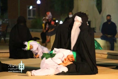 تعزیه «سفیر کوچک» به کارگردانی مریم سعدالله خانی از دزفول در شب سوم همایش تعزیه «حدیث آب و عطش» - عکاس: سمیه مقدم - دزفول - چهارم مهرماه 99