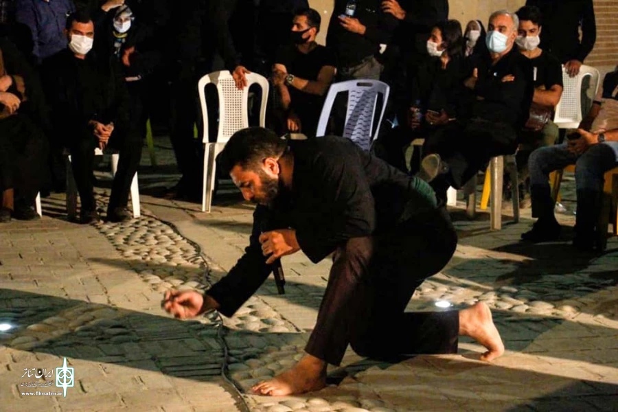 تعزیه «سفیر کوچک» به کارگردانی مریم سعدالله خانی از دزفول در شب سوم همایش تعزیه «حدیث آب و عطش» - عکاس: سمیه مقدم - دزفول - چهارم مهرماه 99