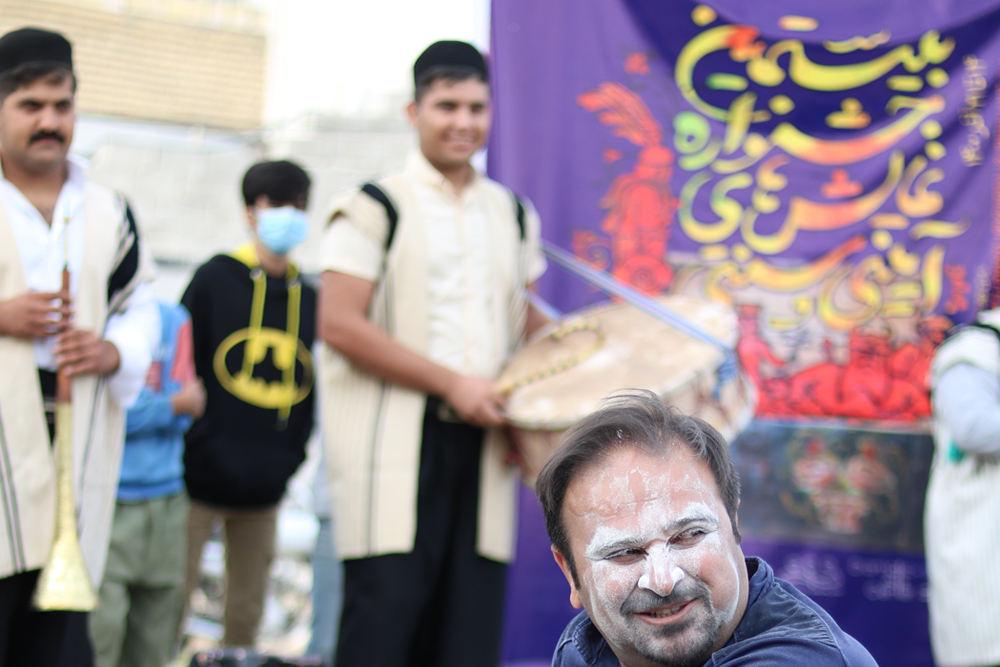 توسط گروه تئاتر منگشت اجرا می‌شود

«خرس بازی به روایت کمین و جرین» در بیستمین جشنواره نمایش های آیینی و سنتی تهران