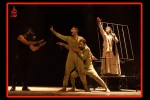 گالری اول نمایش «عند ما تنتهی تسقط» - کارگردان: عبدالهادی الجرف از ایران و سجاد حمزه عبدالحسین از عراق - عکس: ایمان شریفی - بهمن ماه 1400