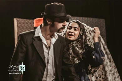 نمایش «باباکرم» - کارگردان: سیاوش کارآزما - عکاس: محمد آموزگاران - خردادماه 1401 - تالار آفاق بهبهان