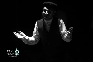 نمایش «باباکرم» - کارگردان: سیاوش کارآزما - عکاس: محمد آموزگاران - خردادماه 1401 - تالار آفاق بهبهان