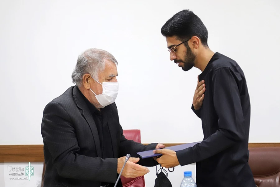 رونمایی از پوستر دومین سوگواره منطقه‌ای تعزیه‌خوانی «رایت سرخ» - استانداری خوزستان - 25 مردادماه 1401