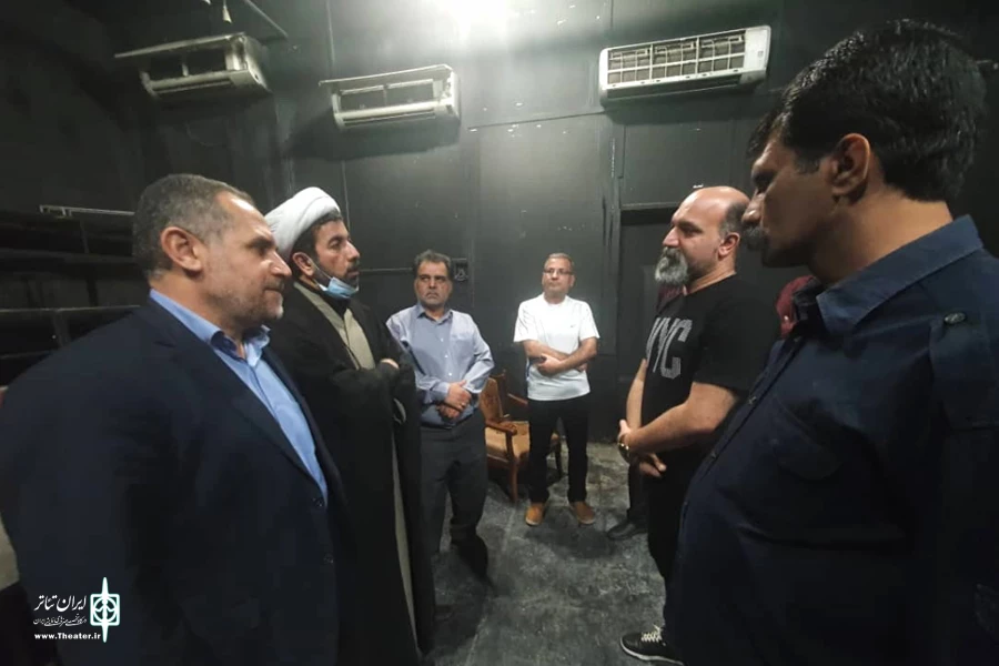 مدیرکل فرهنگ و ارشاد اسلامی خوزستان در جمع هنرمندان تئاتر اهواز 2