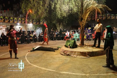دوازدهمین سوگواره عاشورائیان دزفول - اجرای مجلس شبیه‌خوانی « امام حسین(ع)» گروهجنه الحسین(ع) شوش- عکس: سمیه مقدمی نیا- شهریورماه 1401