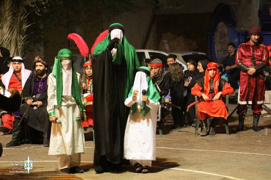 دوازدهمین سوگواره عاشورائیان دزفول - اجرای مجلس شبیه‌خوانی « امام حسین(ع)» گروهجنه الحسین(ع) شوش- عکس: سمیه مقدمی نیا- شهریورماه 1401