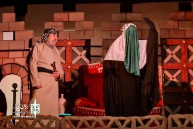 گالری اول نمایش «عشق و عطش» - کارگردان: سیدصادق فاضلی - عکاسان: سهراب کاکاوند و حمید علایی - شهریور 1401 - تالار نفت اهواز