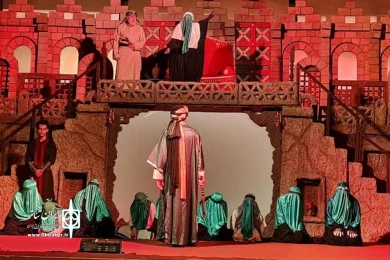 گالری اول نمایش «عشق و عطش» - کارگردان: سیدصادق فاضلی - عکاسان: سهراب کاکاوند و حمید علایی - شهریور 1401 - تالار نفت اهواز