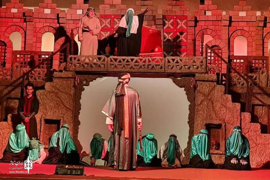 گالری اول نمایش «عشق و عطش» - کارگردان: سیدصادق فاضلی - عکاسان: سهراب کاکاوند و حمید علایی - شهریور 1401 - تالار نفت اهواز