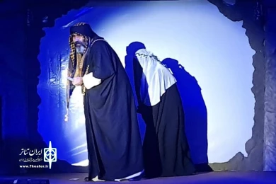گالری اول نمایش «عشق و عطش» - کارگردان: سیدصادق فاضلی - عکاسان: سهراب کاکاوند و حمید علایی - شهریور 1401 - تالار نفت اهواز