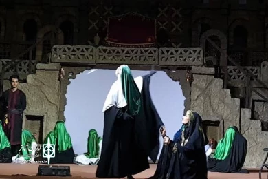 گالری دوم نمایش «عشق و عطش» - کارگردان: سیدصادق فاضلی - عکاسان: سهراب کاکاوند و حمید علایی - شهریور 1401 - تالار نفت اهواز