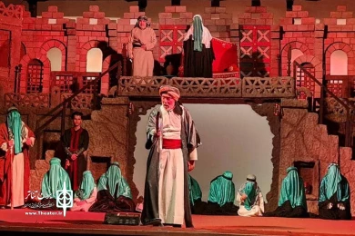 گالری دوم نمایش «عشق و عطش» - کارگردان: سیدصادق فاضلی - عکاسان: سهراب کاکاوند و حمید علایی - شهریور 1401 - تالار نفت اهواز