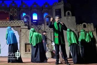 گالری دوم نمایش «عشق و عطش» - کارگردان: سیدصادق فاضلی - عکاسان: سهراب کاکاوند و حمید علایی - شهریور 1401 - تالار نفت اهواز