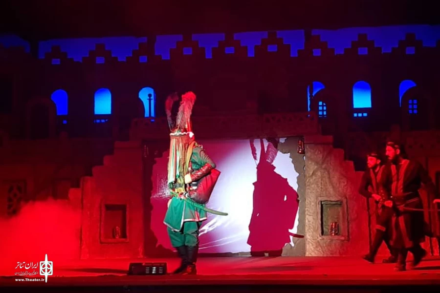 گالری سوم نمایش «عشق و عطش» - کارگردان: سیدصادق فاضلی - عکاسان: سهراب کاکاوند و حمید علایی - شهریور 1401 - تالار نفت اهواز