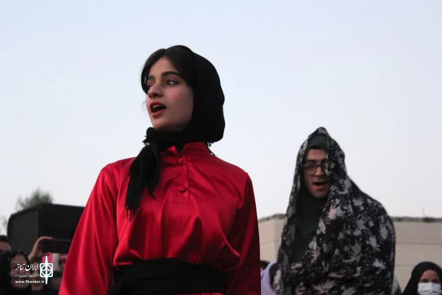اجرای نمایش «مَتَلَک» در چهارمین جشنواره نمایش های آیینی سنتی نرگس ارغون 4