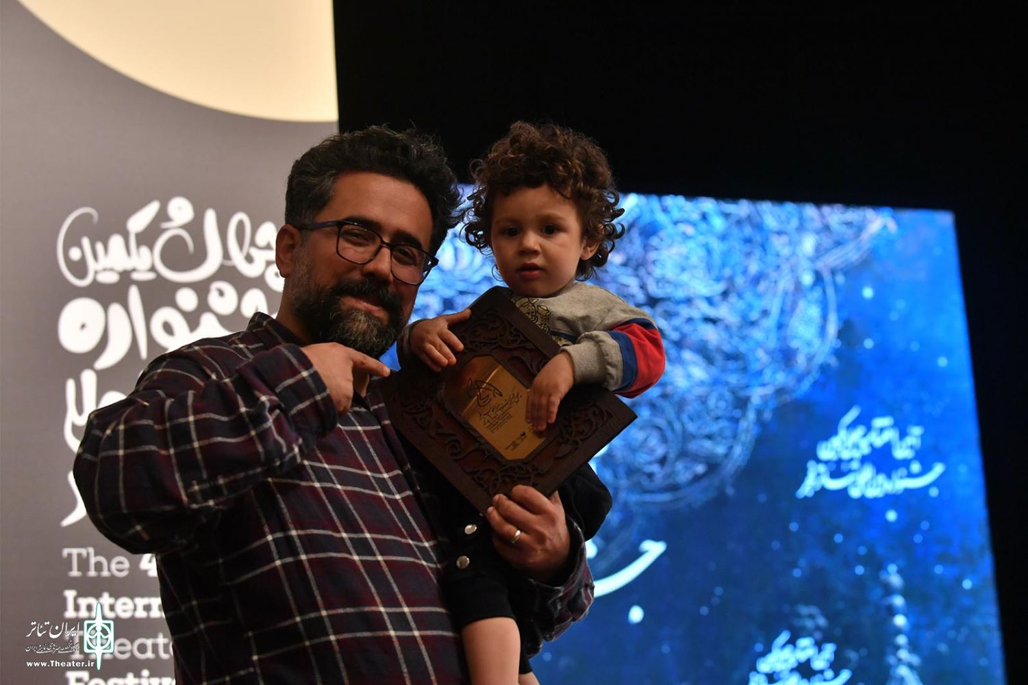 پیام تبریک انجمن هنرهای نمایشی استان خوزستان به پاس درخشش تئاتر خوزستان در جشنواره تئاتر فجر