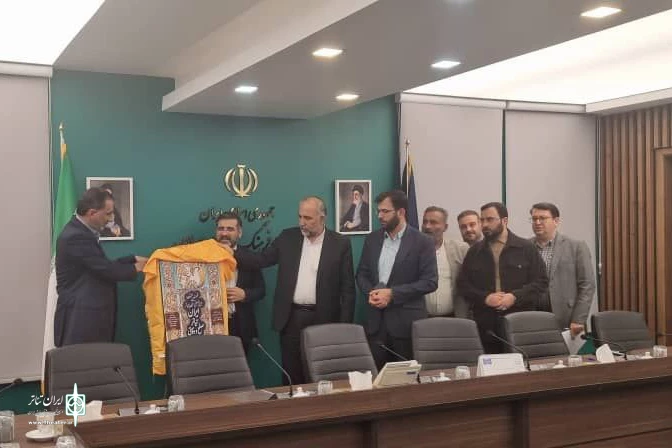 آیین رونمایی از پوستر اولین دوره جشنواره بین‌المللی «فیلم-تئاتر اهواز» 4
