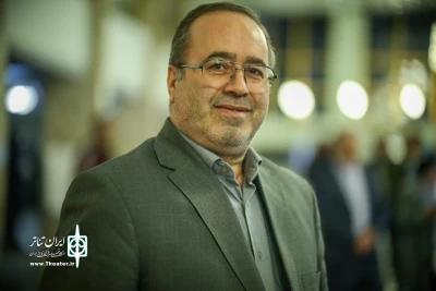 اسرافیل فرج‌اللهی در حاشیه اجرای پایانی نمایش «شاماران» مطرح کرد:

حال خوب سنگلج مطالبه هنرمندان است