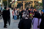 اجرای نمایش خیابانی «رهسپار خیمه ها» در اهواز 3