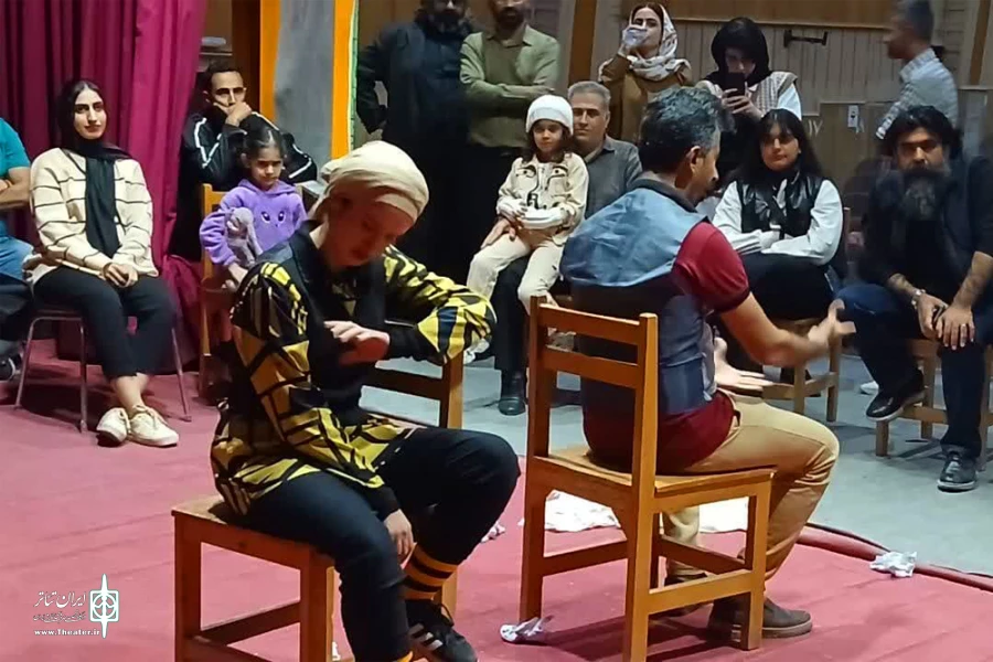 اجرای نمایش خیابانی «قطعه ی هنرمندان» در ایذه 3