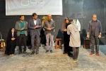 مدیر کل فرهنگ و ارشاد اسلامی خوزستان به تماشای نمایش «میقات» نشست 3