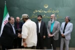 تجلیل از هنرمندان افتخارآفرین تئاتر خوزستان در جشنواره تئاتر فجر 7