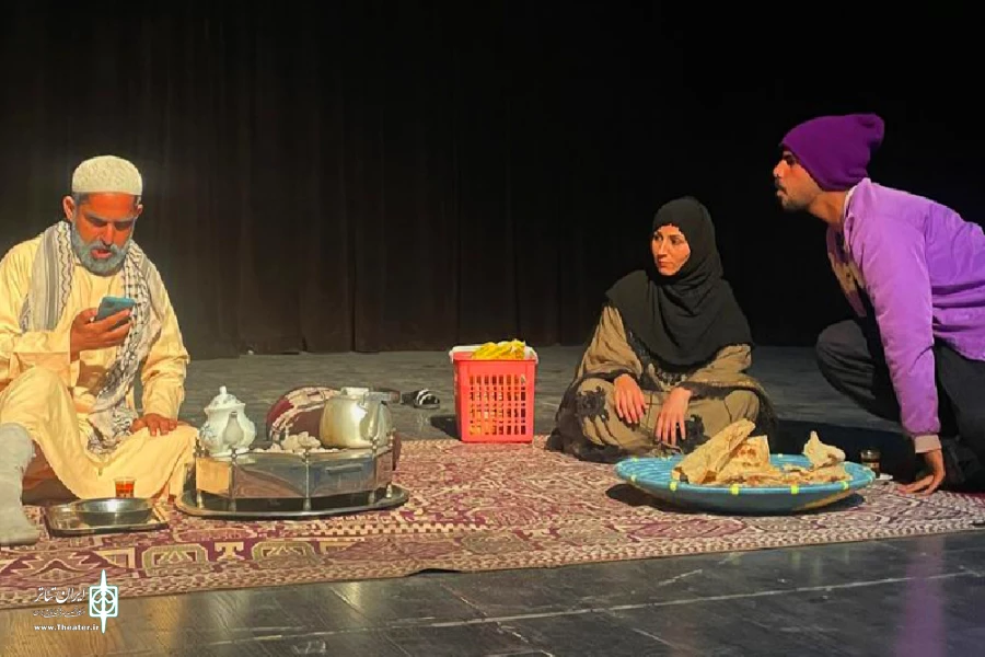 نمایش کمدی «نجم البطال» در شهر الوان به روی صحنه رفت 4