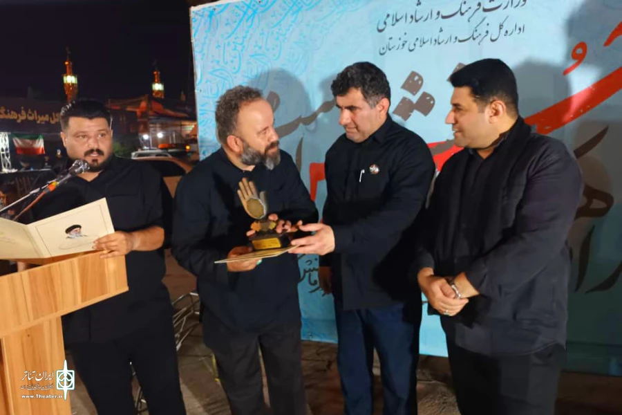 استقبال زائرین حسینی از سوگواره ملی تئاتر میدانی و تعزیه اربعین حسینی 6